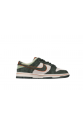 Nike SB Dunk Low “Steamboy OST” Sneakers