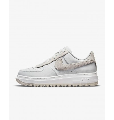 Nike Air Force 1 Luxe Erkek Ayakkabısı