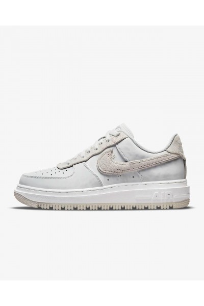 Nike Air Force 1 Luxe Erkek Ayakkabısı